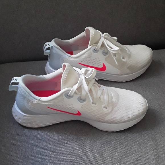 Nike training - Picture 1 of 2